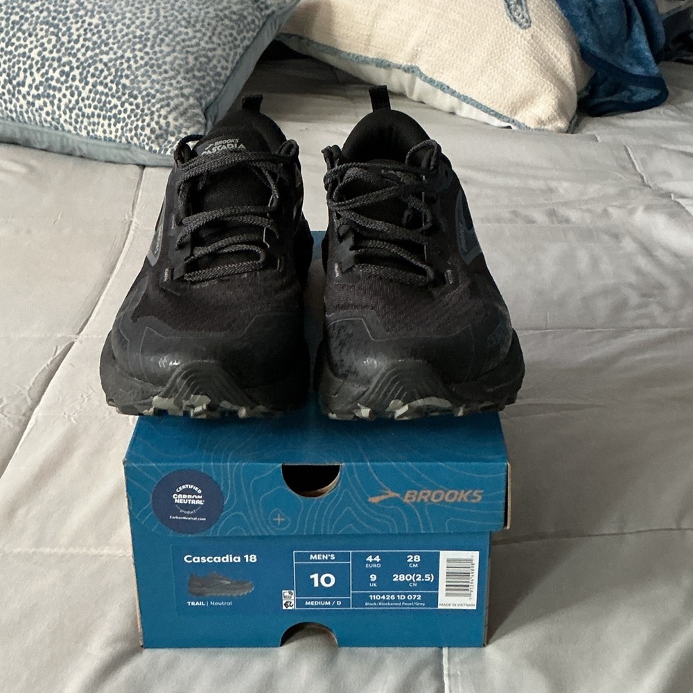 Brooks Cascadia Men's Running Shoes - Picture 2 of 6